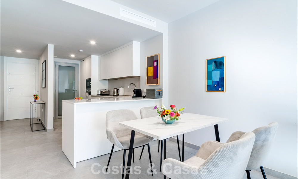 Appartement deux chambres au rez-de-chaussée à vendre à quelques pas de la plage à Elviria, Marbella 783652