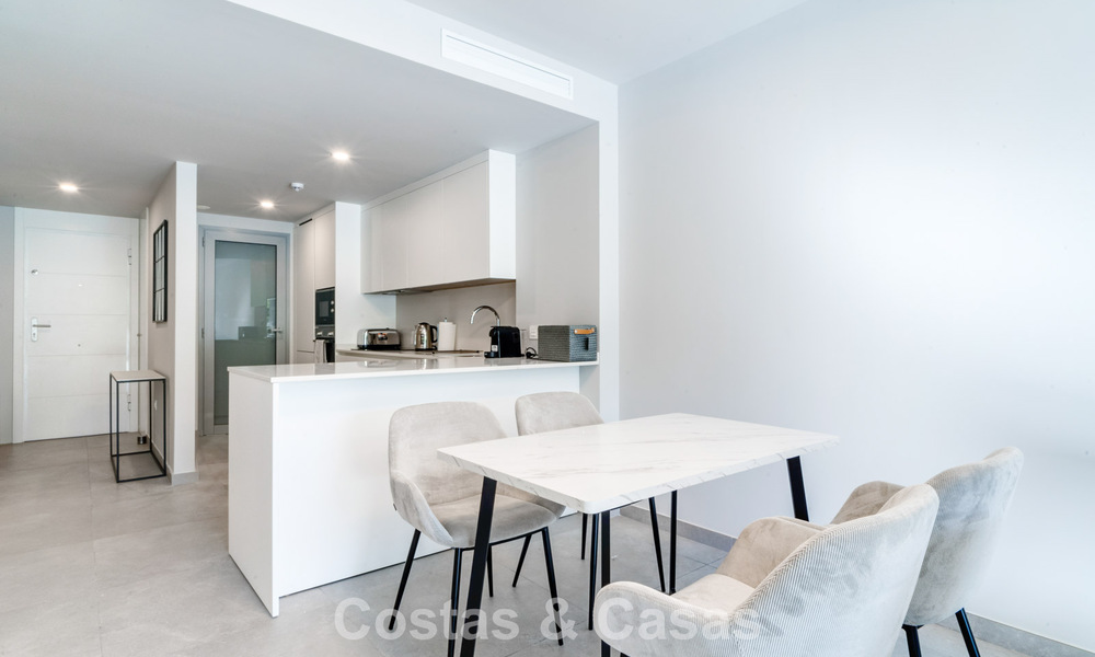 Appartement deux chambres au rez-de-chaussée à vendre à quelques pas de la plage à Elviria, Marbella 783666