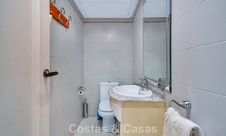 Appartement en rez-de-chaussée à vendre dans une résidence en bord de mer sur le New Golden Mile, Marbella - Estepona 783684 