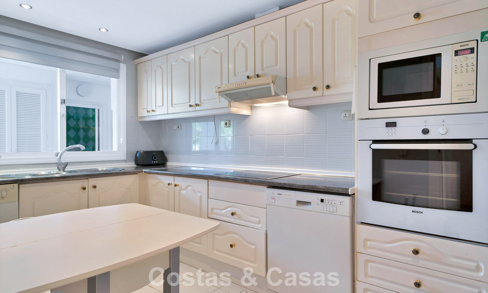 Appartement en rez-de-chaussée à vendre dans une résidence en bord de mer sur le New Golden Mile, Marbella - Estepona 783685