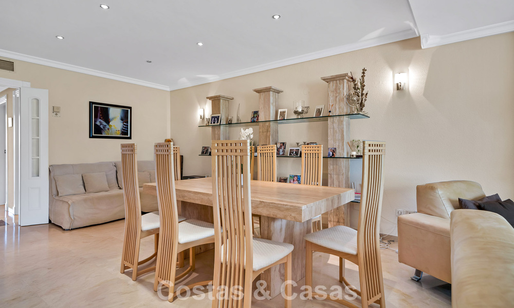 Appartement en rez-de-chaussée à vendre dans une résidence en bord de mer sur le New Golden Mile, Marbella - Estepona 783690