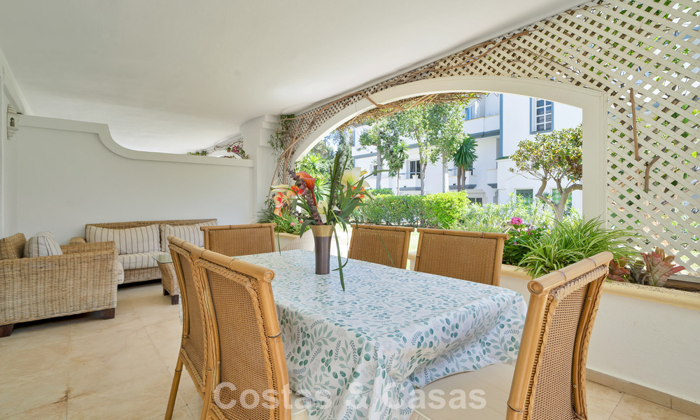 Appartement en rez-de-chaussée à vendre dans une résidence en bord de mer sur le New Golden Mile, Marbella - Estepona 783696