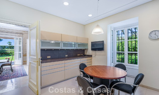 Villa de luxe méditerranéenne classique à vendre à quelques pas de la plage de Los Monteros, à l'est du centre de Marbella 783742 