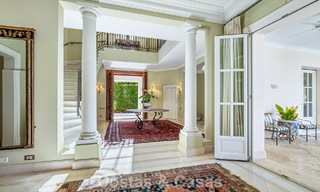 Villa de luxe méditerranéenne classique à vendre à quelques pas de la plage de Los Monteros, à l'est du centre de Marbella 783745 