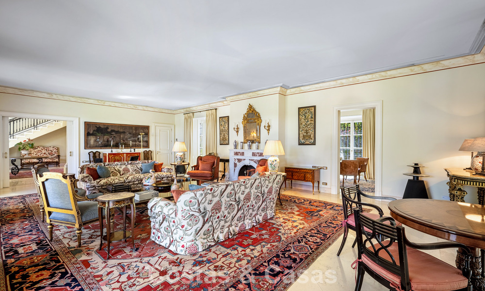 Villa de luxe méditerranéenne classique à vendre à quelques pas de la plage de Los Monteros, à l'est du centre de Marbella 783754