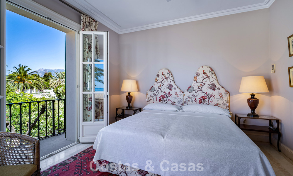 Villa de luxe méditerranéenne classique à vendre à quelques pas de la plage de Los Monteros, à l'est du centre de Marbella 783762