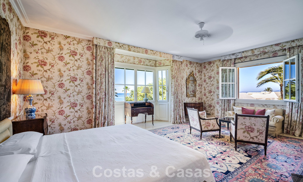 Villa de luxe méditerranéenne classique à vendre à quelques pas de la plage de Los Monteros, à l'est du centre de Marbella 783770