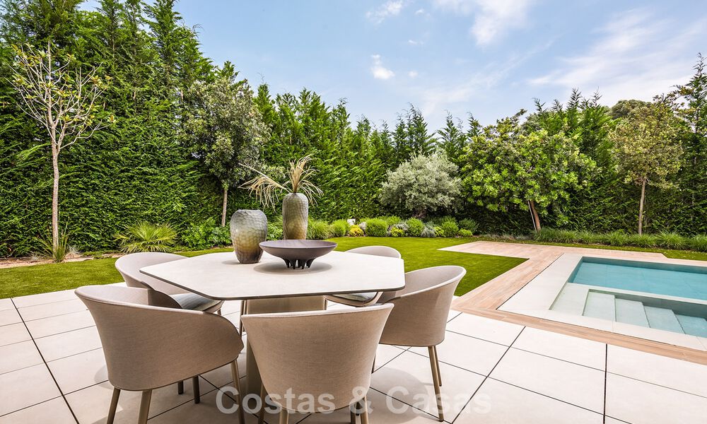 Élégante villa moderne de 5 chambres à vendre sur le New Golden Mile, entre Marbella et Estepona 783774