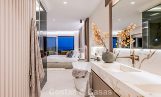 Appartement en bord de mer, rénové avec goût, avec vue imprenable sur la mer, entre Marbella et Estepona 782896 