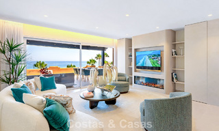 Appartement en bord de mer, rénové avec goût, avec vue imprenable sur la mer, entre Marbella et Estepona 782911 