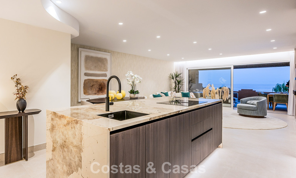 Appartement en bord de mer, rénové avec goût, avec vue imprenable sur la mer, entre Marbella et Estepona 782916