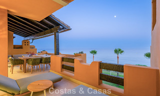 Appartement en bord de mer, rénové avec goût, avec vue imprenable sur la mer, entre Marbella et Estepona 782925 