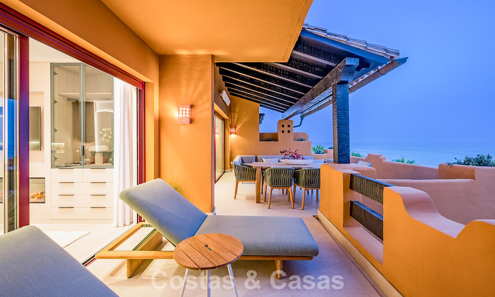 Appartement en bord de mer, rénové avec goût, avec vue imprenable sur la mer, entre Marbella et Estepona 782926