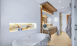 Appartement en bord de mer, rénové avec goût, avec vue imprenable sur la mer, entre Marbella et Estepona 782934 