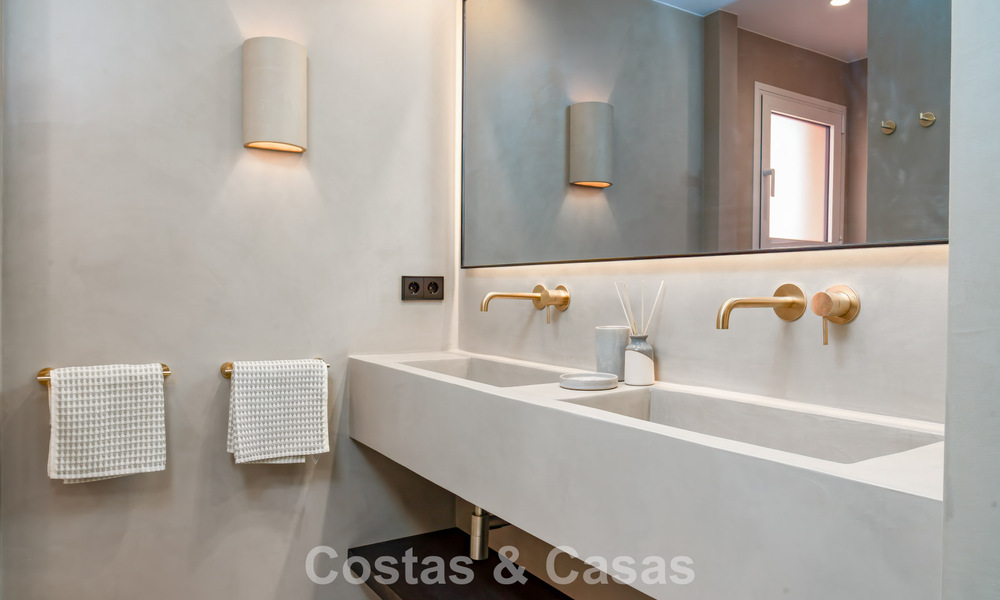 Appartement moderne, avec vue imprenable sur la mer, à vendre à quelques pas de la plage, sur le Golden Mile de Marbella 783822