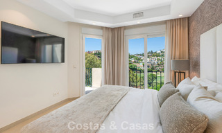 Maison de ville magnifiquement rénovée à vendre dans une résidence fermée à La Quinta, Marbella - Benahavis 783847 