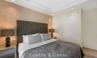 Maison de ville magnifiquement rénovée à vendre dans une résidence fermée à La Quinta, Marbella - Benahavis 783850 