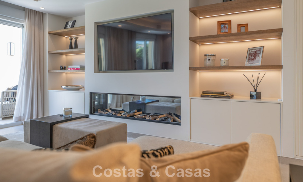 Maison de ville magnifiquement rénovée à vendre dans une résidence fermée à La Quinta, Marbella - Benahavis 783859