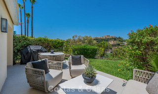 Maison de ville magnifiquement rénovée à vendre dans une résidence fermée à La Quinta, Marbella - Benahavis 783861 