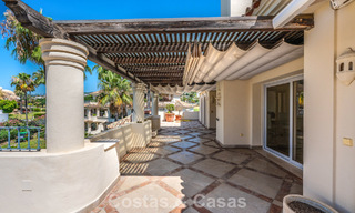 Superbe penthouse de luxe de 3 chambres à vendre dans un complexe de golf en première ligne à Nueva Andalucia, Marbella 783871 