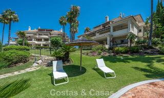 Superbe penthouse de luxe de 3 chambres à vendre dans un complexe de golf en première ligne à Nueva Andalucia, Marbella 783882 