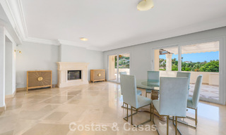 Superbe penthouse de luxe de 3 chambres à vendre dans un complexe de golf en première ligne à Nueva Andalucia, Marbella 783887 