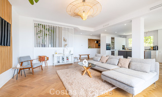 Opportunité! Penthouse de luxe de 3 chambres avec vue sur la mer à vendre dans la Vallée des Golfs de Nueva Andalucia, Marbella 783316 