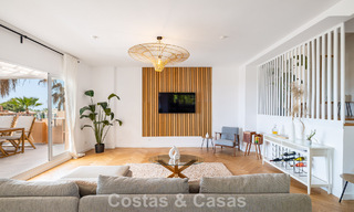 Opportunité! Penthouse de luxe de 3 chambres avec vue sur la mer à vendre dans la Vallée des Golfs de Nueva Andalucia, Marbella 783320 