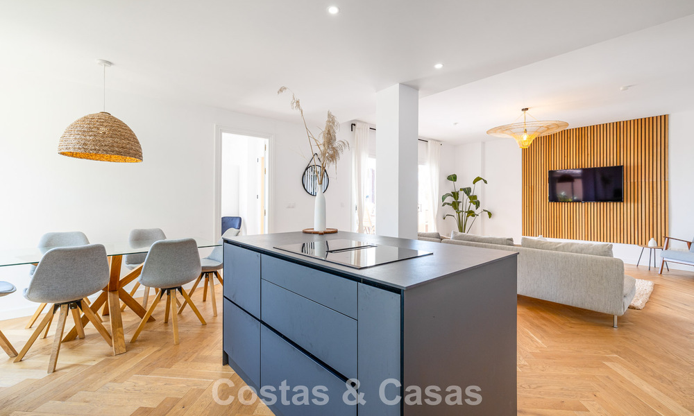 Opportunité! Penthouse de luxe de 3 chambres avec vue sur la mer à vendre dans la Vallée des Golfs de Nueva Andalucia, Marbella 783323