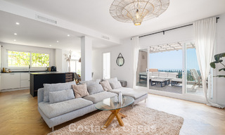 Opportunité! Penthouse de luxe de 3 chambres avec vue sur la mer à vendre dans la Vallée des Golfs de Nueva Andalucia, Marbella 783324 