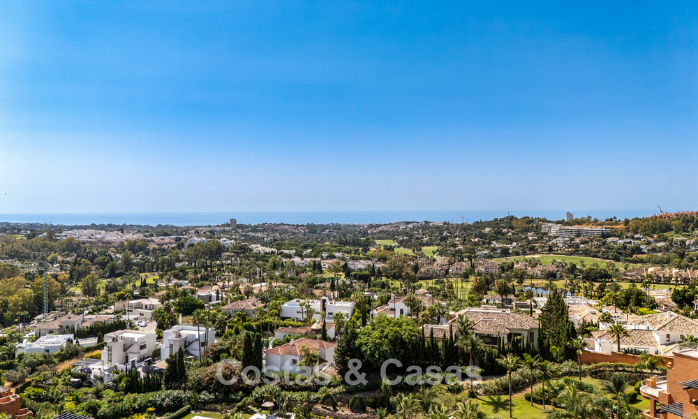 Opportunité! Penthouse de luxe de 3 chambres avec vue sur la mer à vendre dans la Vallée des Golfs de Nueva Andalucia, Marbella 783340