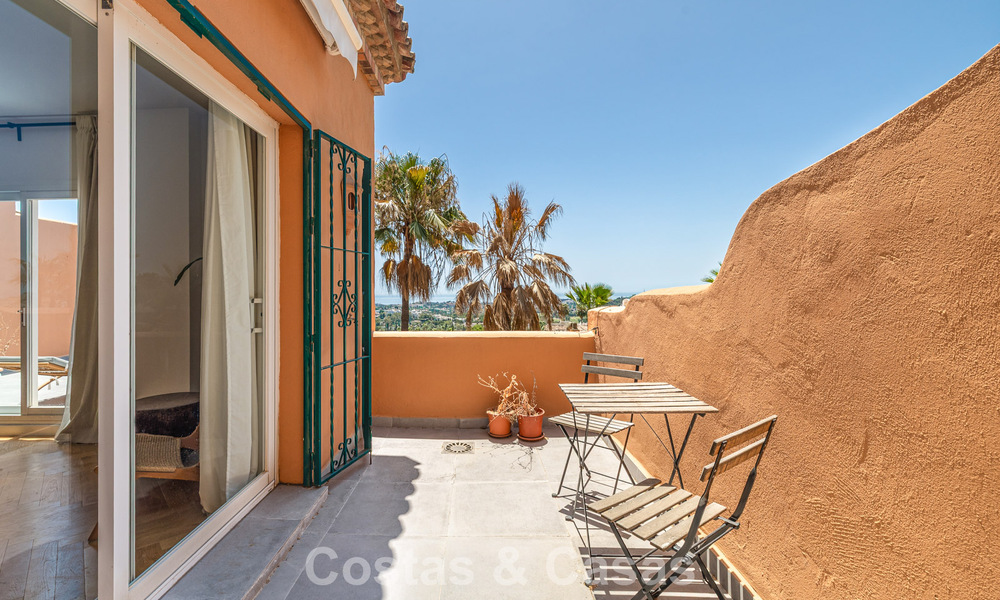 Opportunité! Penthouse de luxe de 3 chambres avec vue sur la mer à vendre dans la Vallée des Golfs de Nueva Andalucia, Marbella 783343