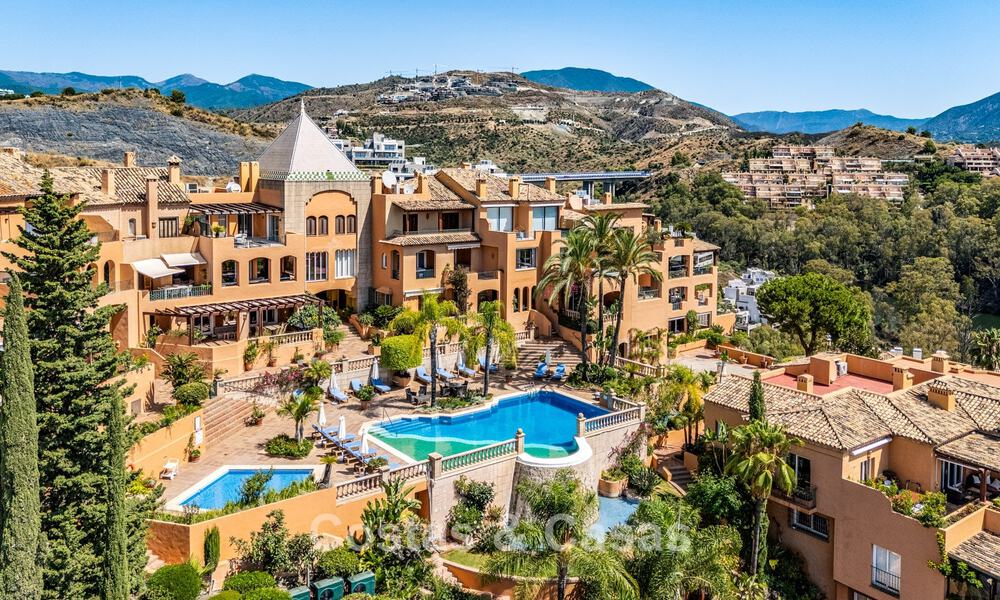 Opportunité! Penthouse de luxe de 3 chambres avec vue sur la mer à vendre dans la Vallée des Golfs de Nueva Andalucia, Marbella 783345