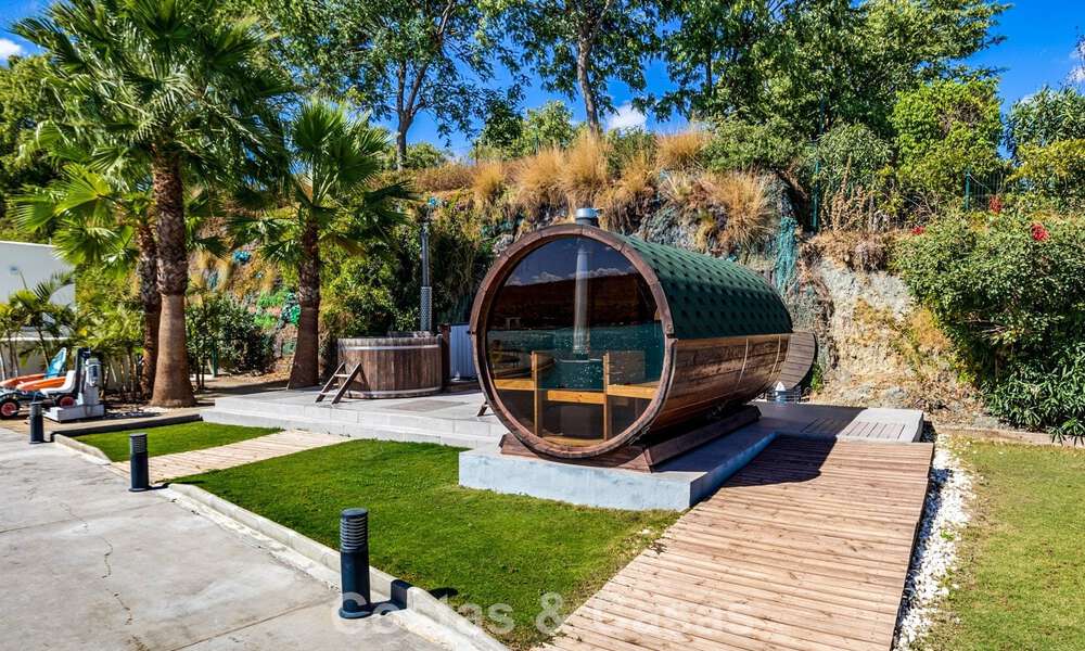 Appartement 2 chambres, prêt à emménager, à vendre dans un complexe exclusif près d'un grand lagon bleu sur la Costa del Sol 783979