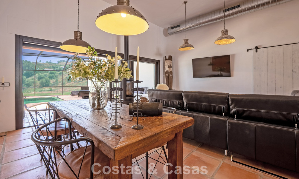 Villa de luxe de plain-pied, prête à emménager, à vendre en première ligne de golf, dans un complexe hôtelier de premier plan à Mijas, Costa del Sol 783944