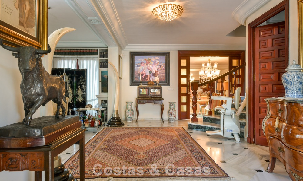 Villa de style méditerranéen classique à vendre à quelques pas du centre-ville de Marbella 784006