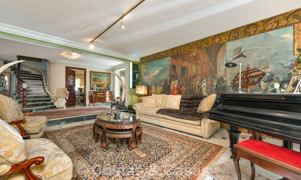 Villa de style méditerranéen classique à vendre à quelques pas du centre-ville de Marbella 784009