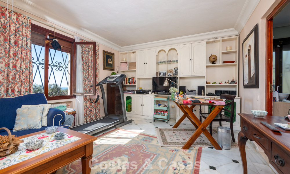 Villa de style méditerranéen classique à vendre à quelques pas du centre-ville de Marbella 784021