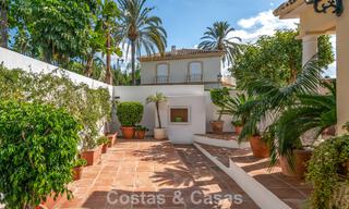 Villa de style méditerranéen classique à vendre à quelques pas du centre-ville de Marbella 784043 