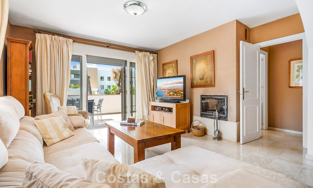 Spacieux appartement au rez-de-chaussée dans une résidence sécurisée, à quelques pas de la plage et de Puerto Banús, Marbella 783907