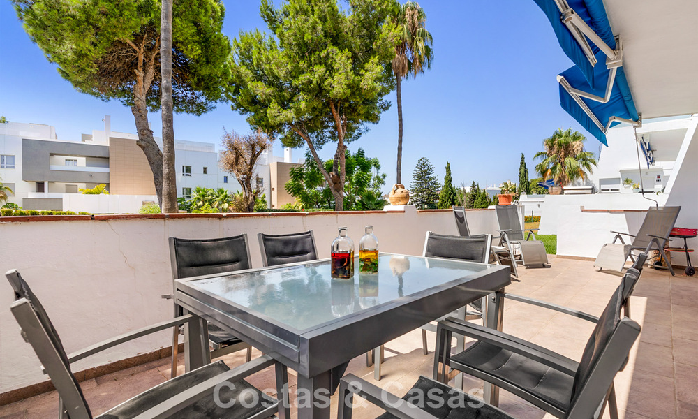 Spacieux appartement au rez-de-chaussée dans une résidence sécurisée, à quelques pas de la plage et de Puerto Banús, Marbella 783910