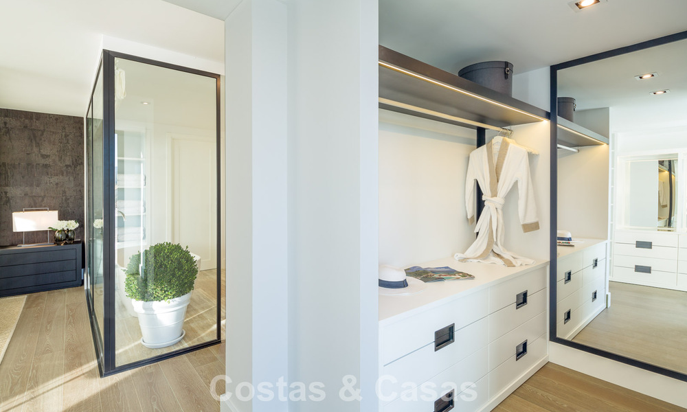 Luxueuse villa méditerranéenne moderne à vendre, en première ligne du golf d'Aloha, dans la vallée de Nueva Andalucia, Marbella 784081