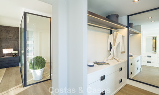 Luxueuse villa méditerranéenne moderne à vendre, en première ligne du golf d'Aloha, dans la vallée de Nueva Andalucia, Marbella 784081 