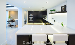 Luxueuse villa méditerranéenne moderne à vendre, en première ligne du golf d'Aloha, dans la vallée de Nueva Andalucia, Marbella 784085 