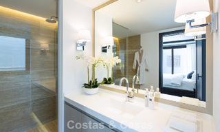 Luxueuse villa méditerranéenne moderne à vendre, en première ligne du golf d'Aloha, dans la vallée de Nueva Andalucia, Marbella 784095 