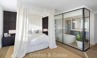 Luxueuse villa méditerranéenne moderne à vendre, en première ligne du golf d'Aloha, dans la vallée de Nueva Andalucia, Marbella 784098 