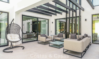 Villa de luxe modernisée, prête à emménager, à vendre au cœur de Nueva Andalucia, Marbella 784109 