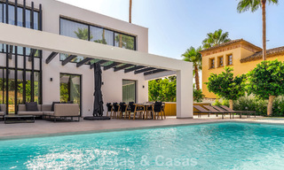 Villa de luxe modernisée, prête à emménager, à vendre au cœur de Nueva Andalucia, Marbella 784112 