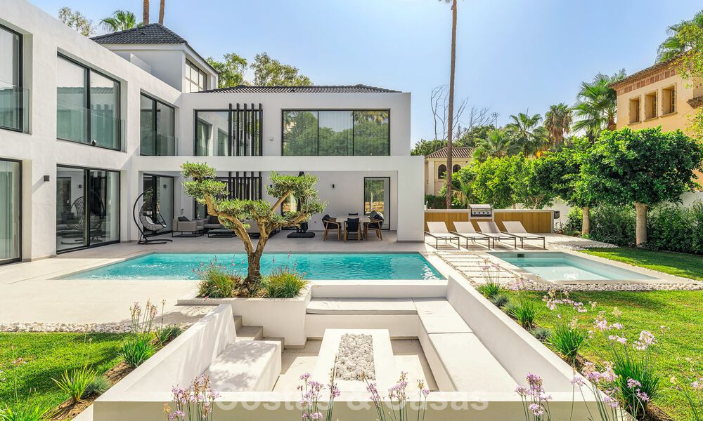 Villa de luxe modernisée, prête à emménager, à vendre au cœur de Nueva Andalucia, Marbella 784114