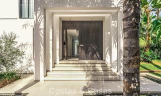 Villa de luxe modernisée, prête à emménager, à vendre au cœur de Nueva Andalucia, Marbella 784119 